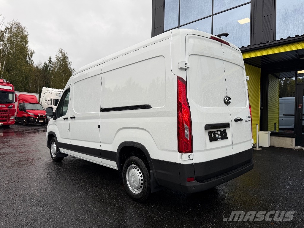 MAXUS Deliver 9 Panel vans