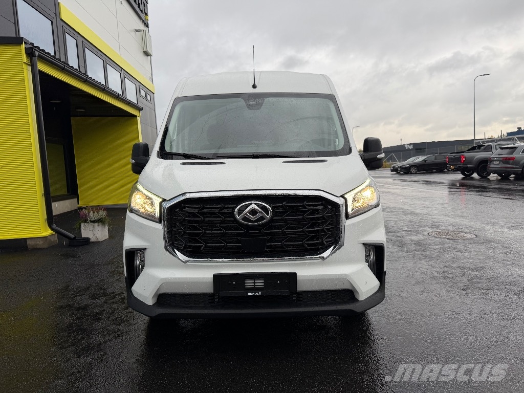 MAXUS Deliver 9 Panel vans