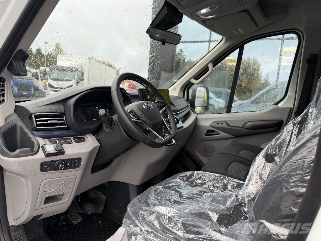 MAXUS Deliver 9 Panel vans