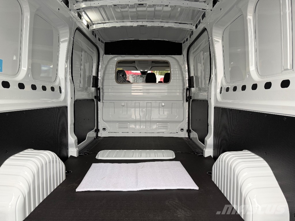 MAXUS Deliver 9 Panel vans