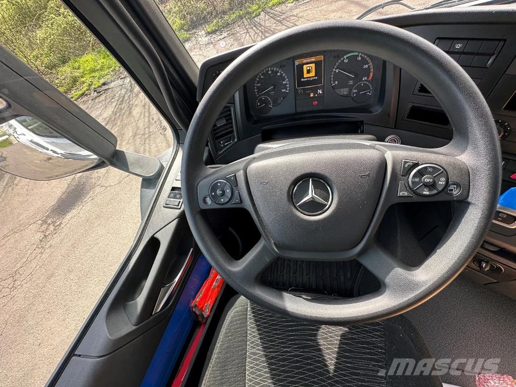 Mercedes-Benz Arocs 4142 Mercedes-Benz Arocs 5 4542 8x4 SWAN TSP Camiones hormigonera