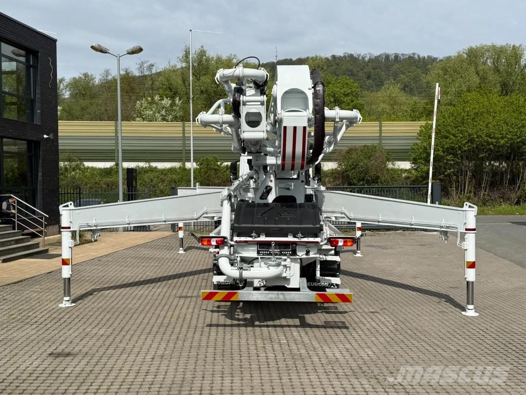 Mercedes-Benz Arocs 4142 Mercedes-Benz Arocs 5 4542 8x4 SWAN TSP Camiones hormigonera