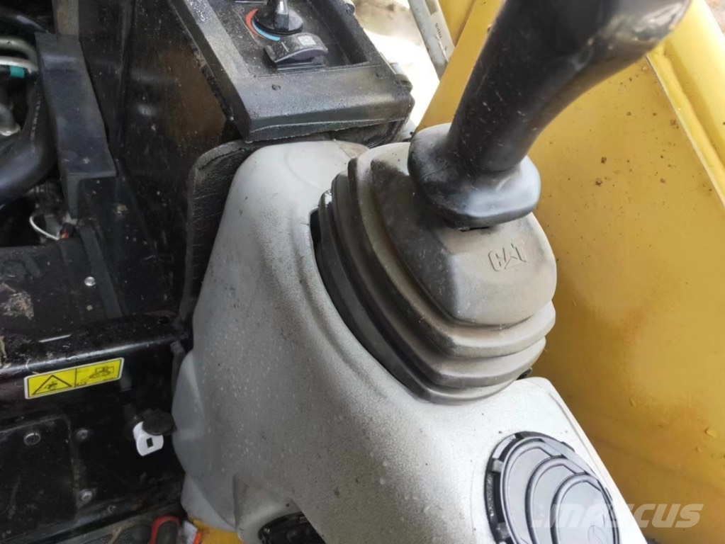 CAT 226 B Skid steer mini nakladalci