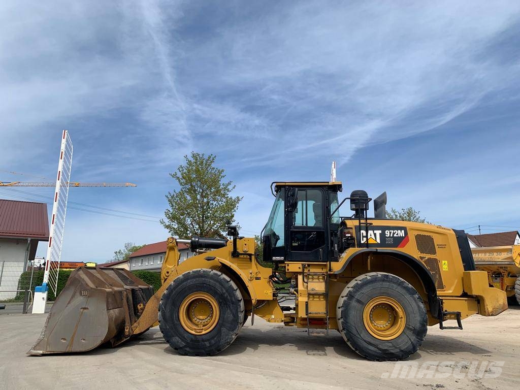 CAT 972M XE Фронтальні навантажувачі
