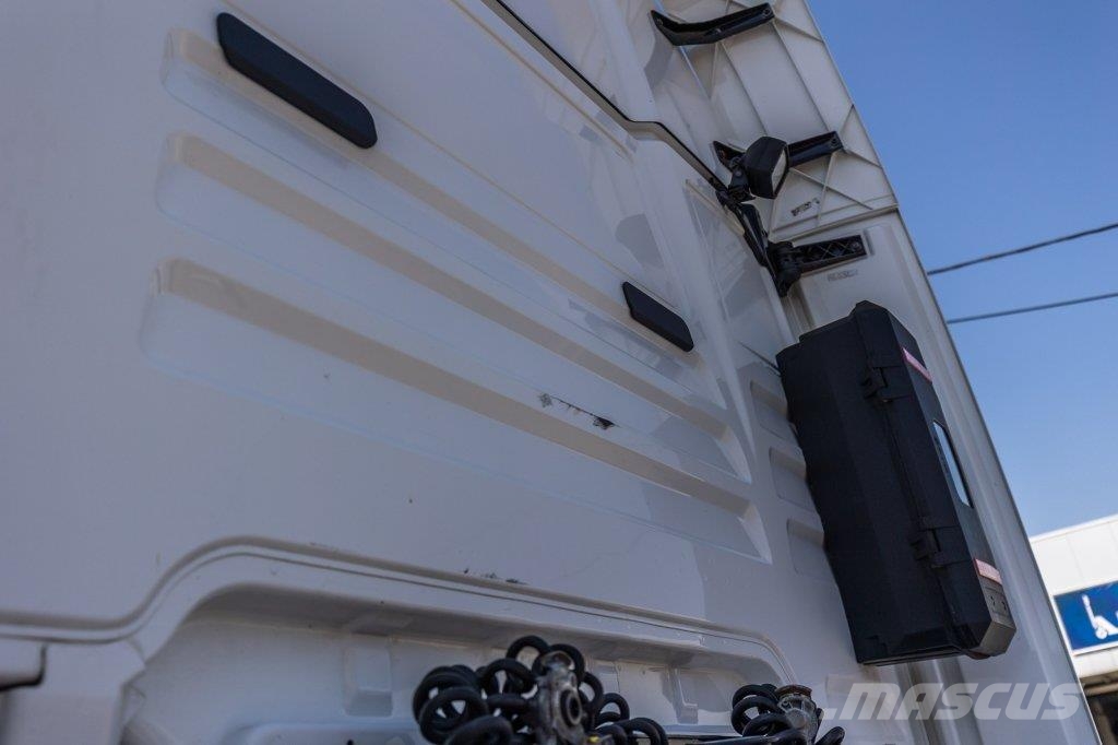 MAN TGX 18.470 BLS - INTARDER Vetopöytäautot