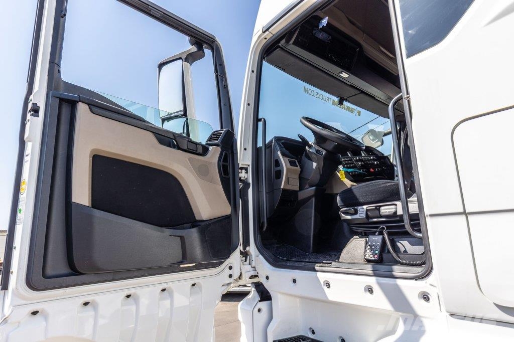 MAN TGX 18.470 BLS - INTARDER Vetopöytäautot