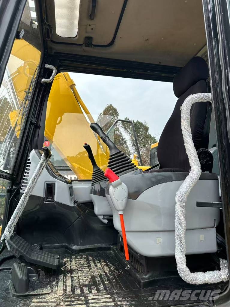 Komatsu PC 130-7 Midi bagri 7t – 12t