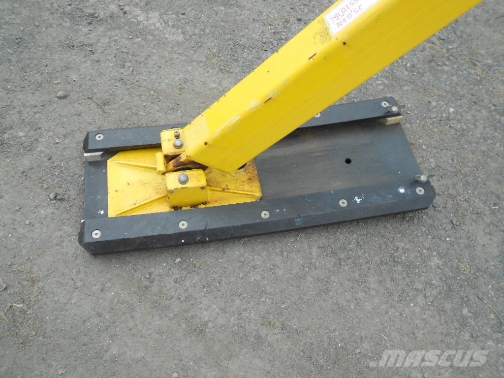 Teupen Leo 25 T plus Telescopic boom lifts