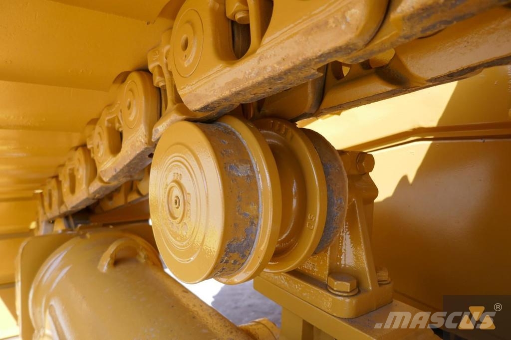 CAT D6T LGP Buldožerji goseničarji