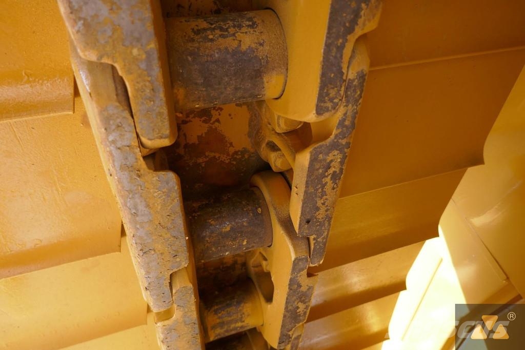 CAT D6T LGP Buldožerji goseničarji