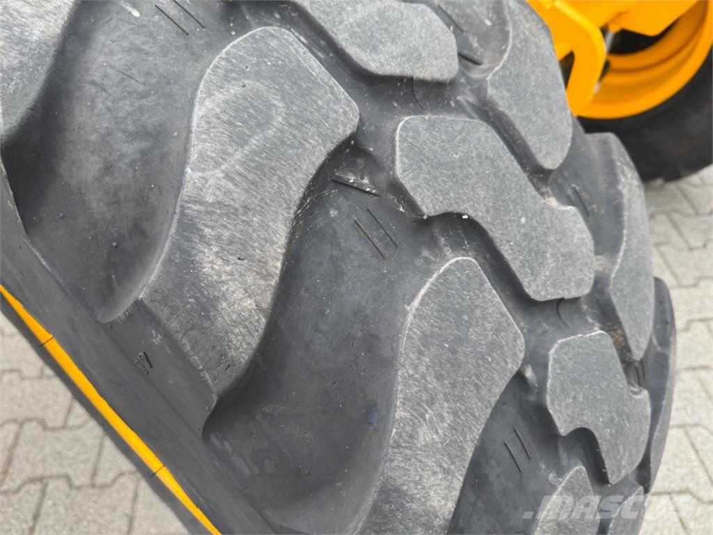 JCB TM 220 Radlader
