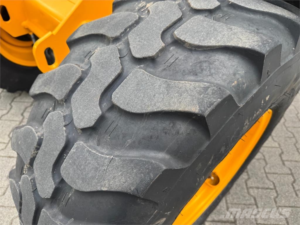 JCB TM 220 Radlader