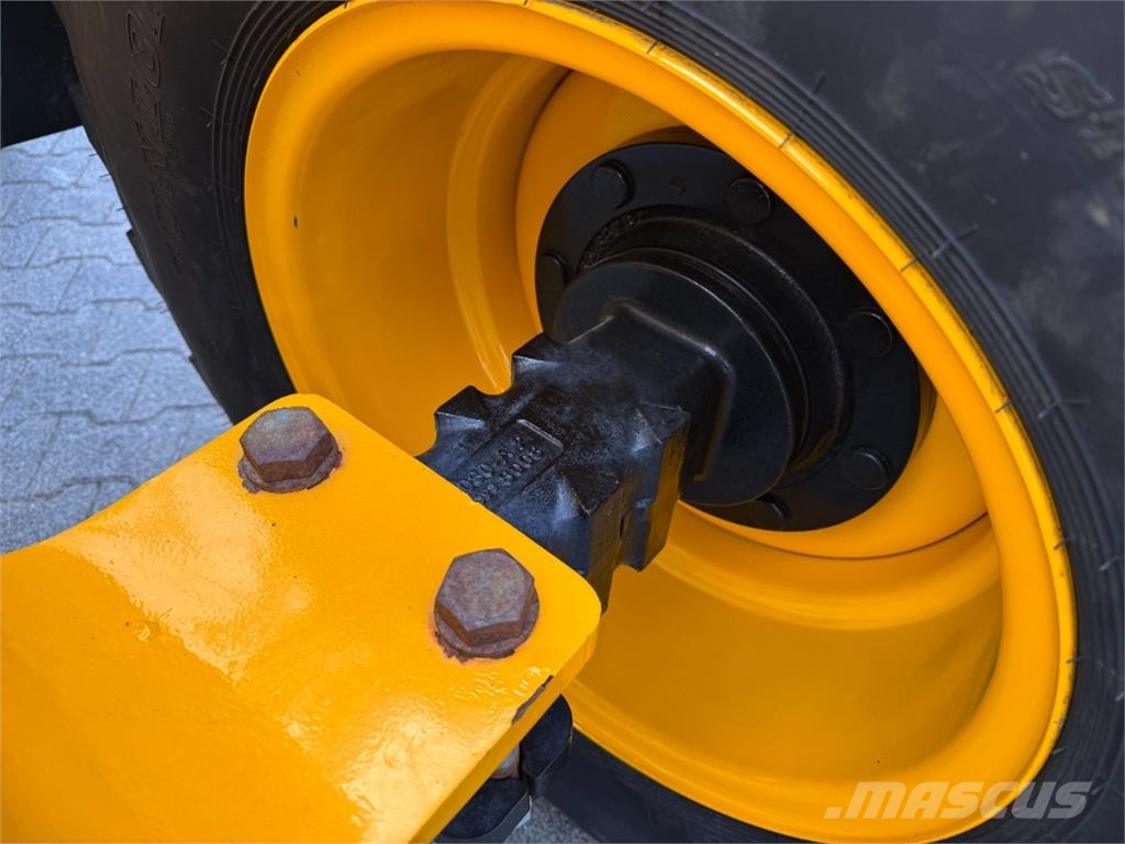 JCB TM 220 Radlader
