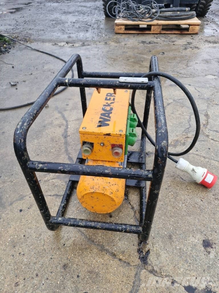 Wacker - ponorný vibrátor FU 1.6/200 SW Запчастини для бетонної техніки