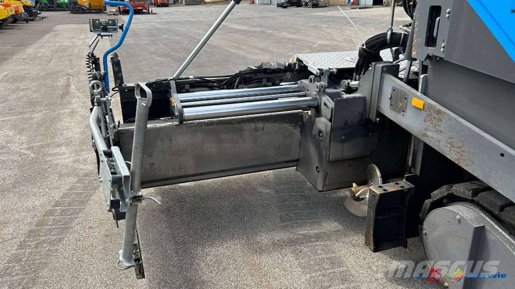 ABG P8820D / VDT-V883 Asfaltafwerkmachines