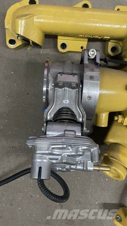 CAT Turbo + uitlaatspruitstuk + gasklep : 3905194 / 55 엔진