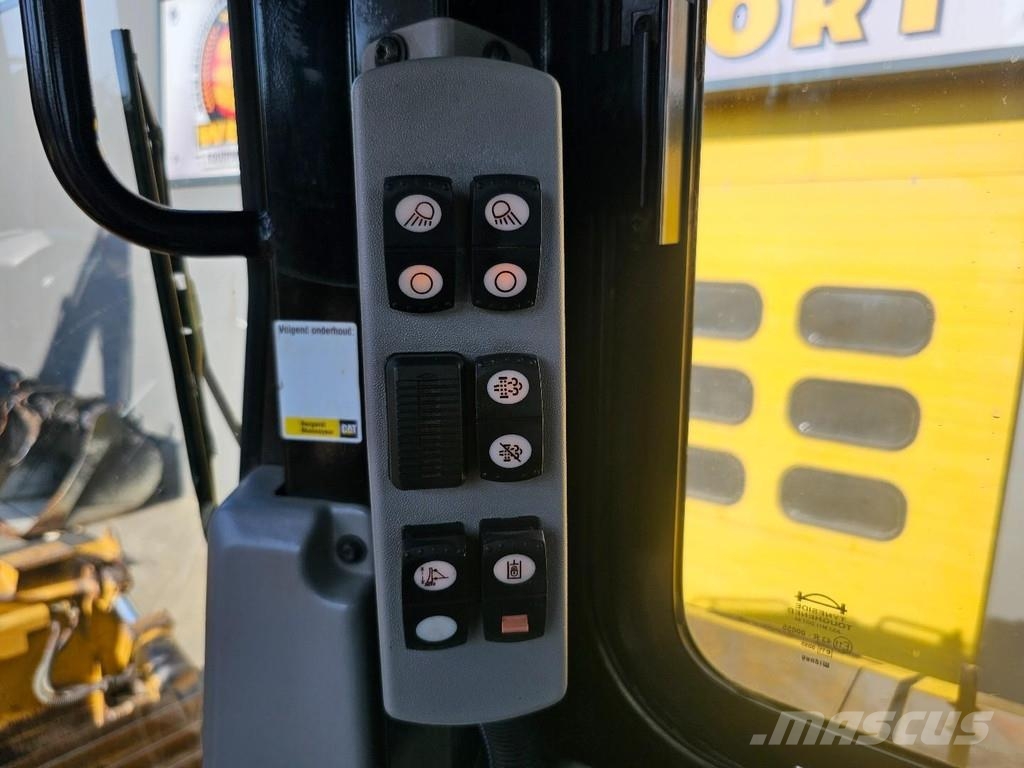 CAT D6T LGP ** Top condition! ** Pásové dozéry