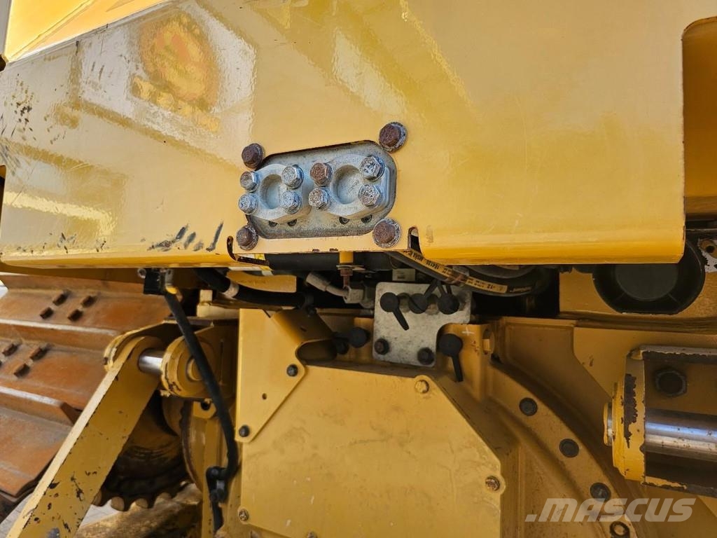 CAT D6T LGP ** Top condition! ** بلدوزرات مجنزرة