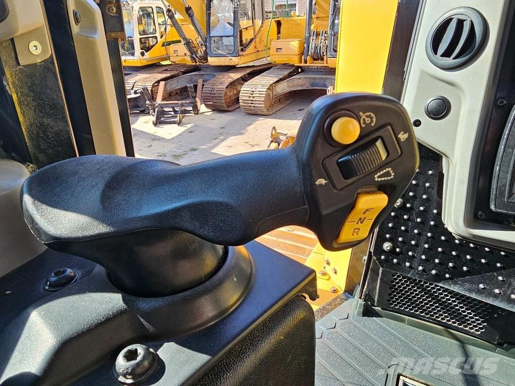 CAT D6T LGP ** Top condition! ** 履帶推土機