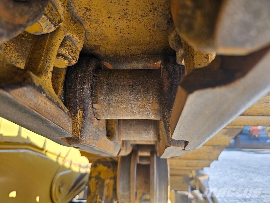 CAT D6T LGP ** Top condition! ** بلدوزرات مجنزرة
