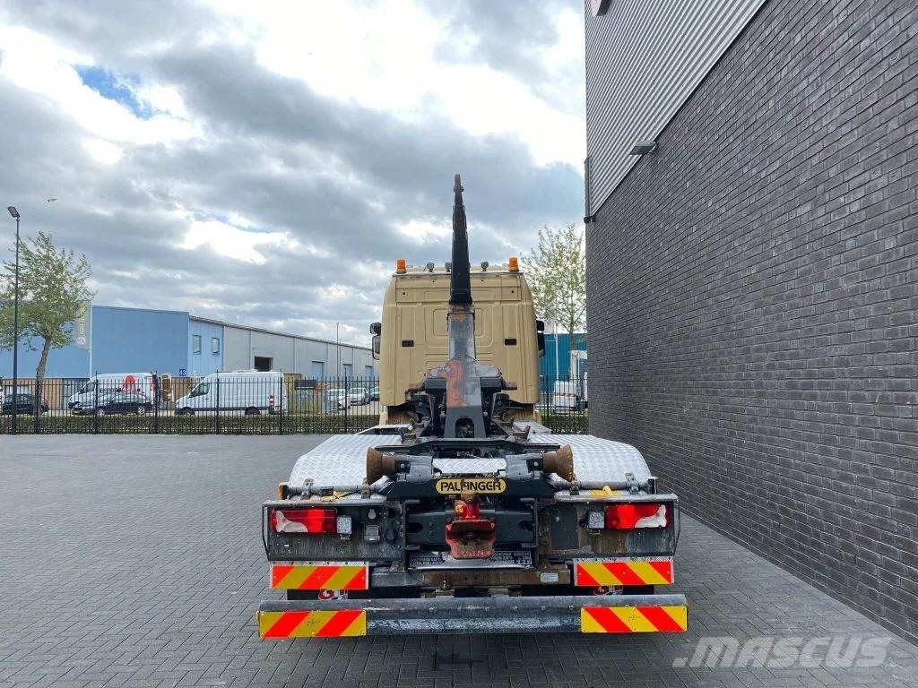 Scania R450 6X2 + PALFINGER HAAKARMSYSTEEM/ABROLLKIPPER/H Camiones elevadores de gancho