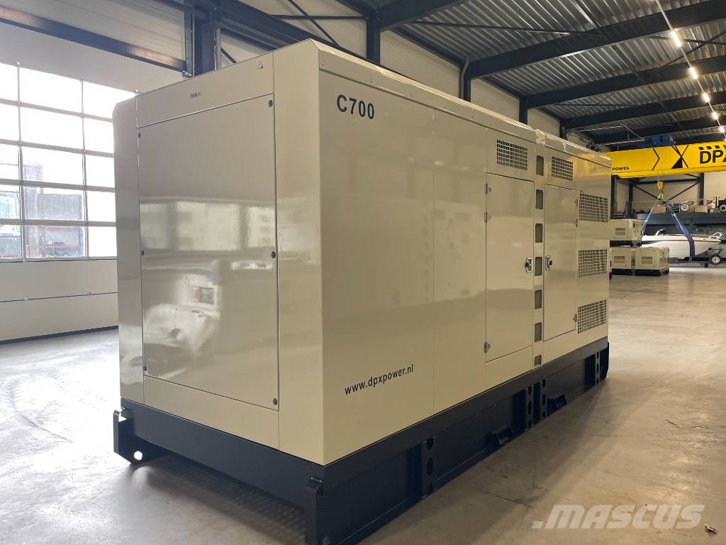Cummins KTAA19-G6A - 700 kVA Generator - DPX-19848 Diesel Generators