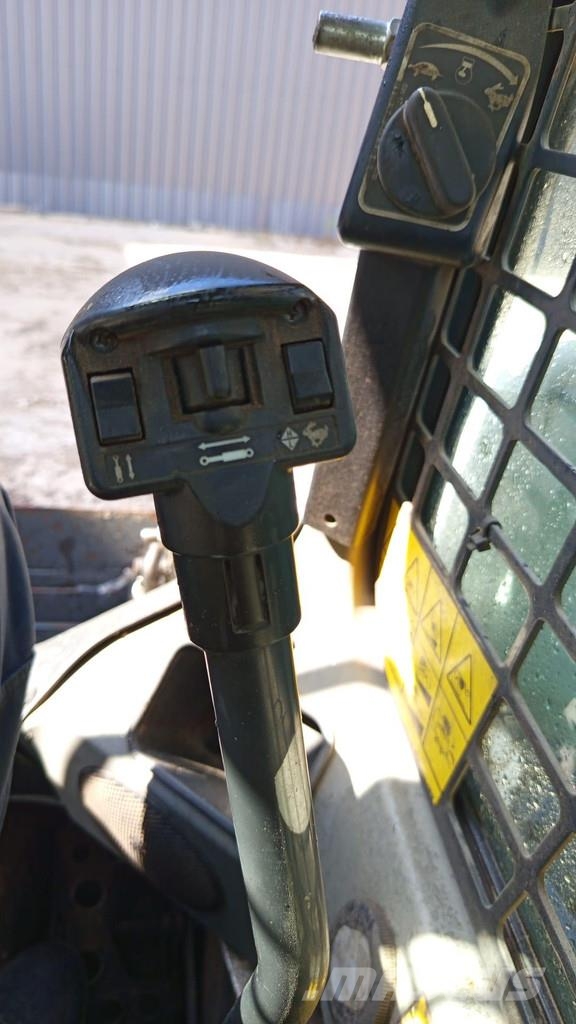 Bobcat S650 لوادر بعجل
