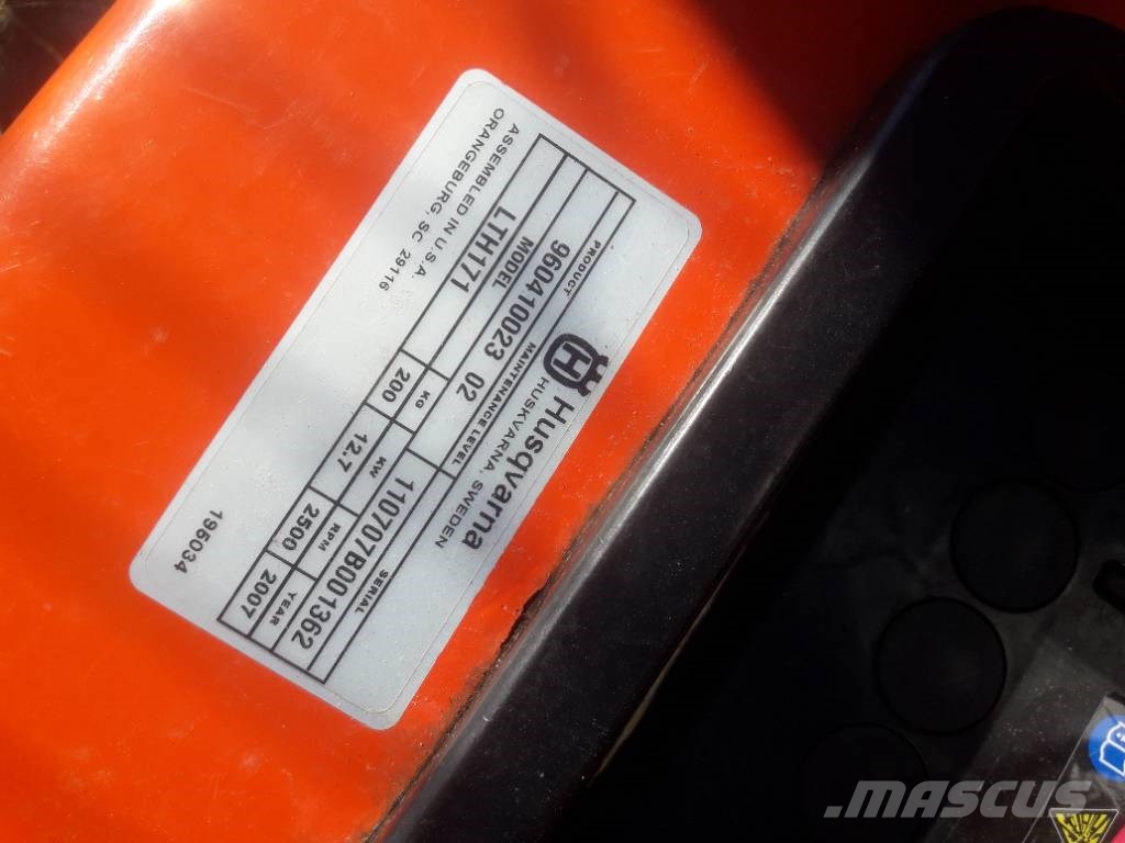 Husqvarna LTH 171 Traktorske kosilice