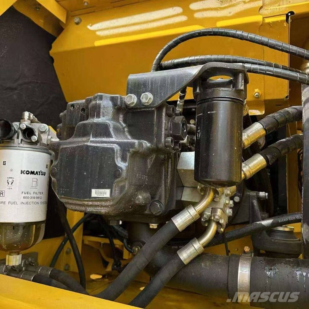 Komatsu PC 220-8 Εκσκαφείς με ερπύστριες