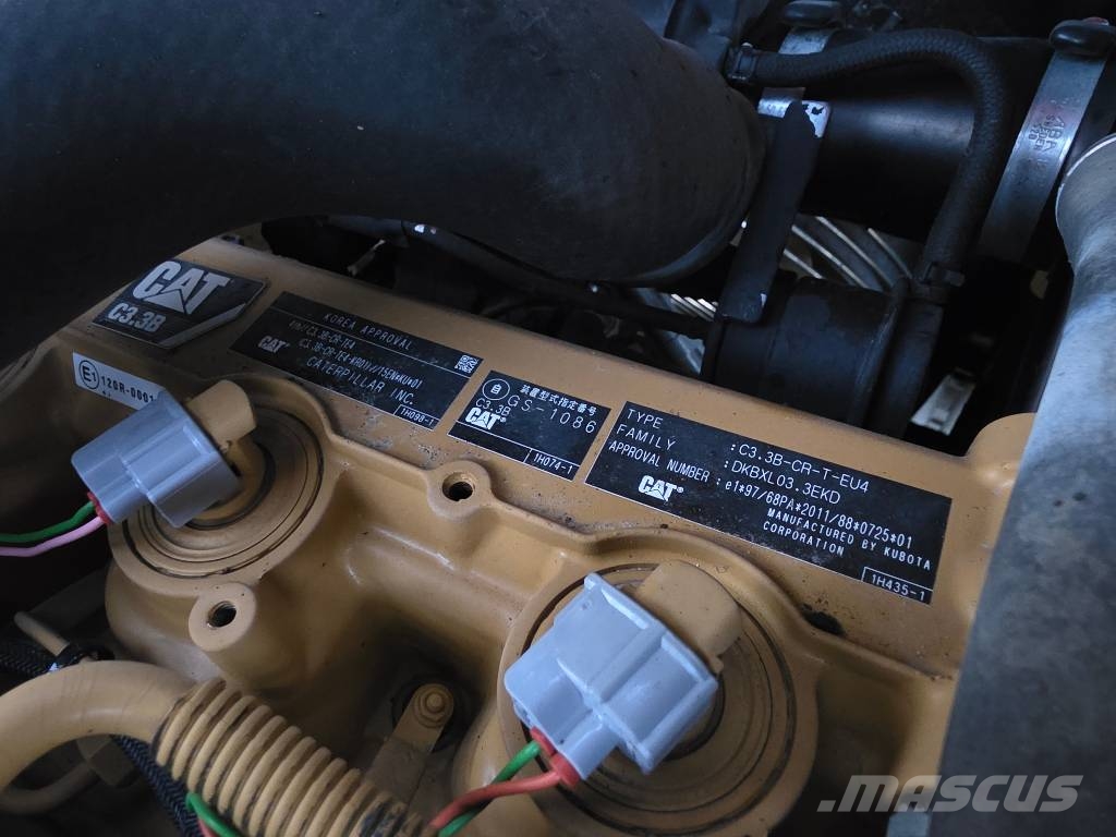 CAT 907M, 2015 ROK, 2000 MTH !!! ŁYŻKA + WIDŁY Фронтальні навантажувачі
