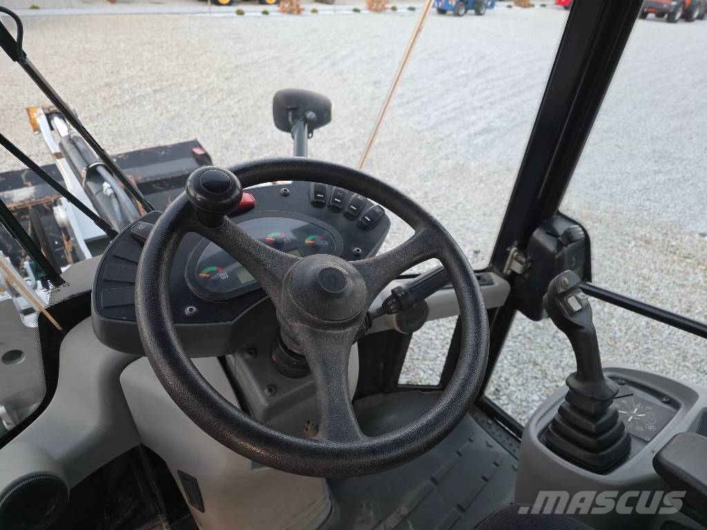 CAT 907M, 2015 ROK, 2000 MTH !!! ŁYŻKA + WIDŁY Фронтальні навантажувачі