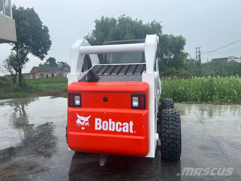 Bobcat s 300 스키드로더