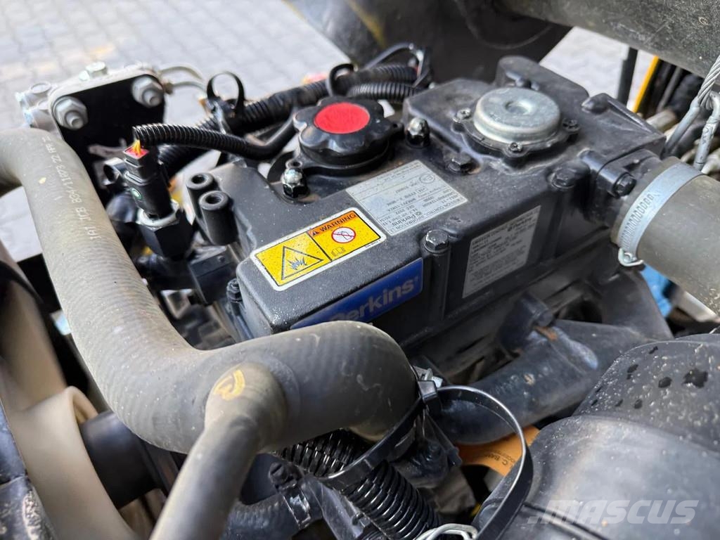 JCB 8010CT Mini bagri <7t