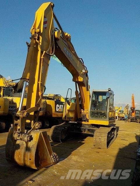 Kato HD823MR-6 Εκσκαφείς με ερπύστριες