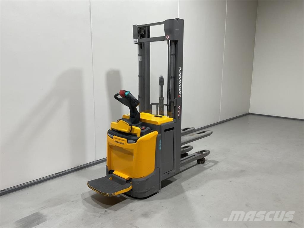 Jungheinrich ERC 216Z Selbstfahrstapler