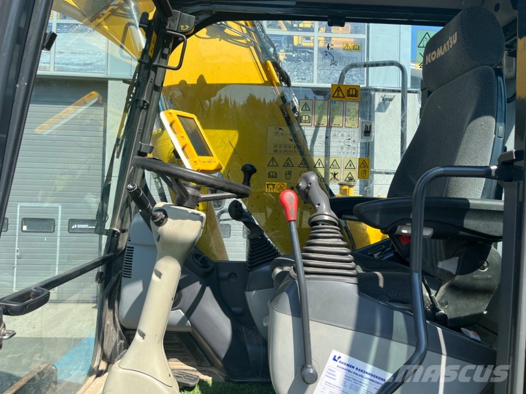 Komatsu PW 148-8 حفارات بعجل