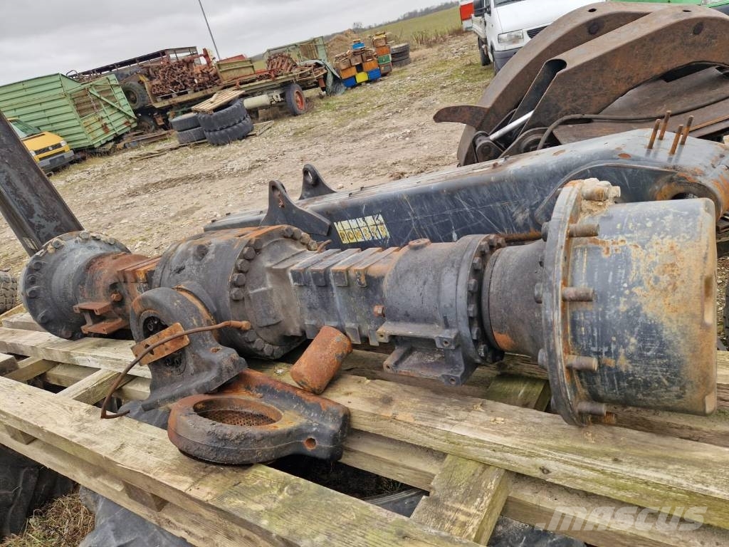 Ponsse ergo NAF PO 67 1 przednia oś 底盤和懸架