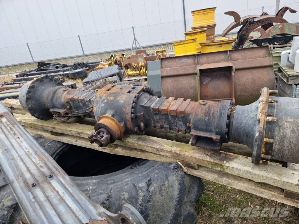 Ponsse ergo NAF PO 67 1 przednia oś 底盤和懸架