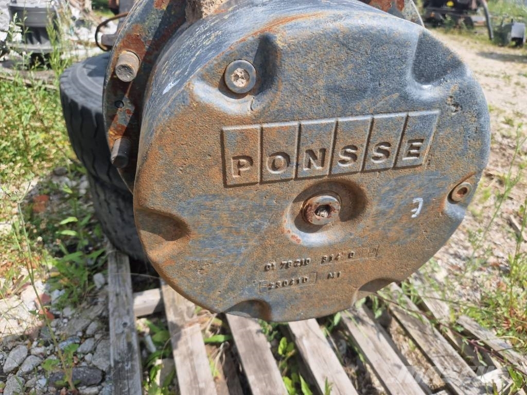 Ponsse ergo NAF PO 67 1 przednia oś 底盤和懸架