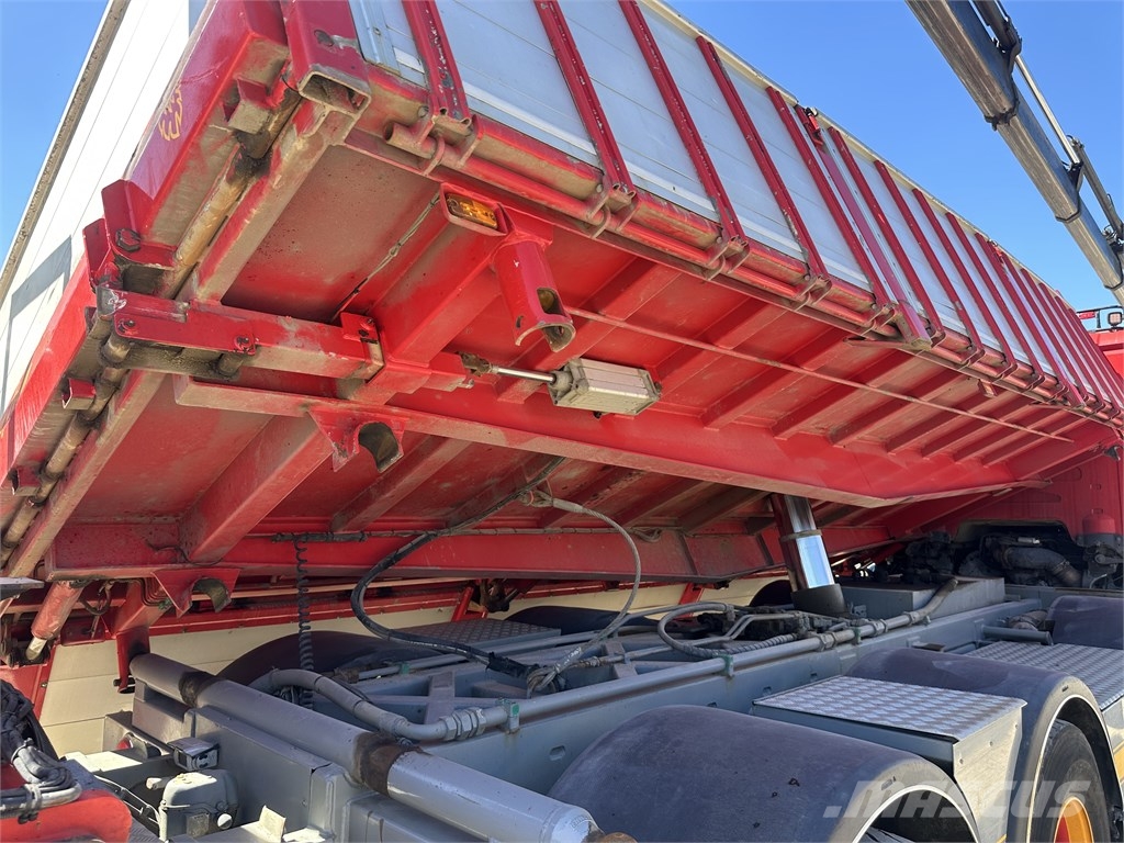 Scania R580 V8 8x4/4 // 3-way Tipper // شاحنات قلابة