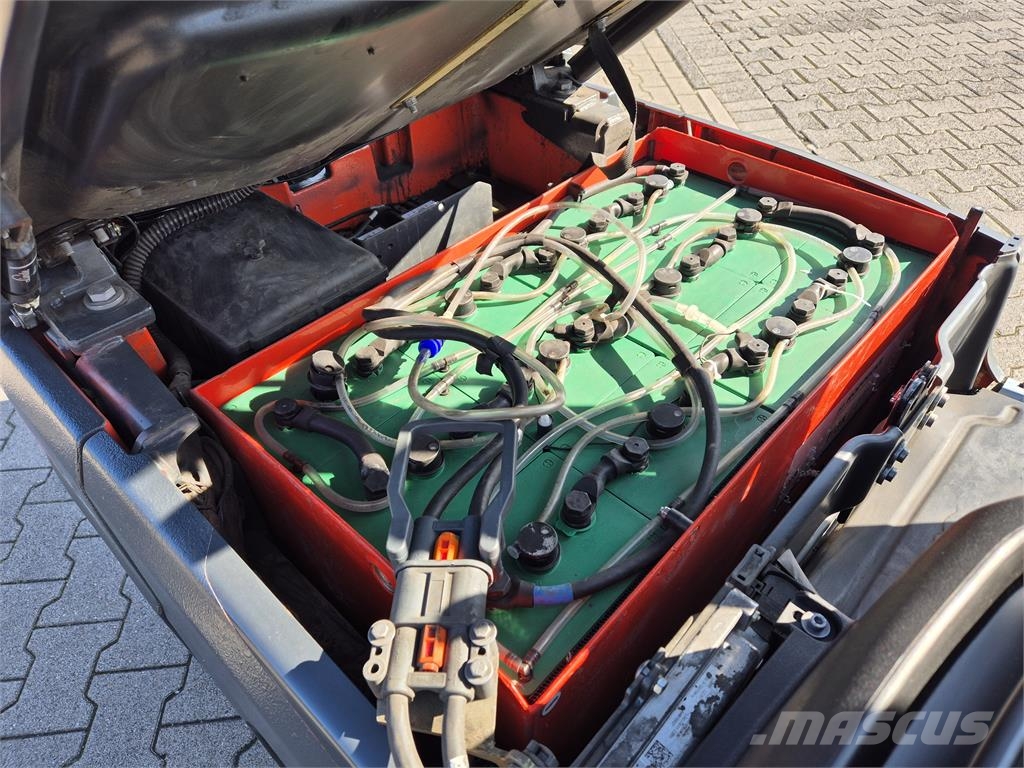 Linde E15 EVO neuwertig Электропогрузчики