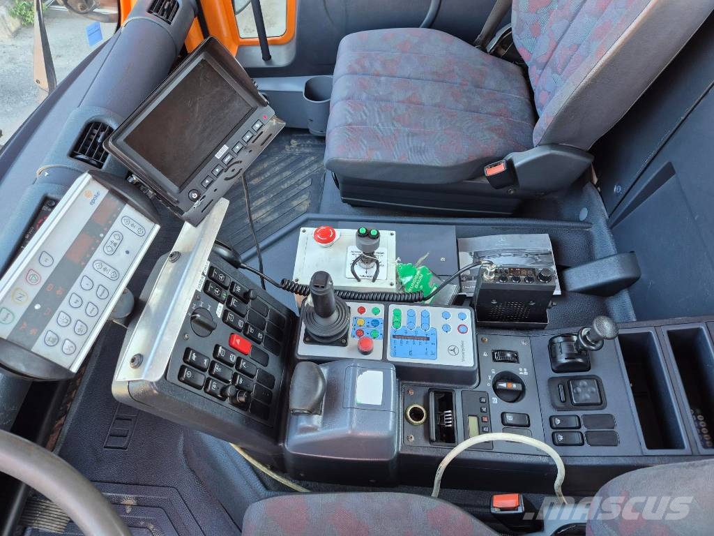 Unimog U 300 Camion altro