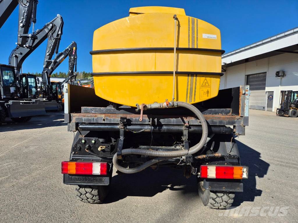 Unimog U 300 Camion altro