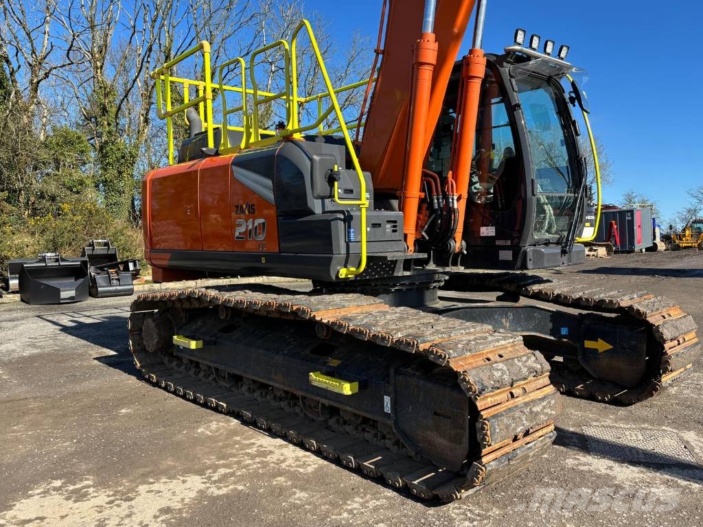 Hitachi ZX210 SLF-7 Kāpurķēžu ekskavatori