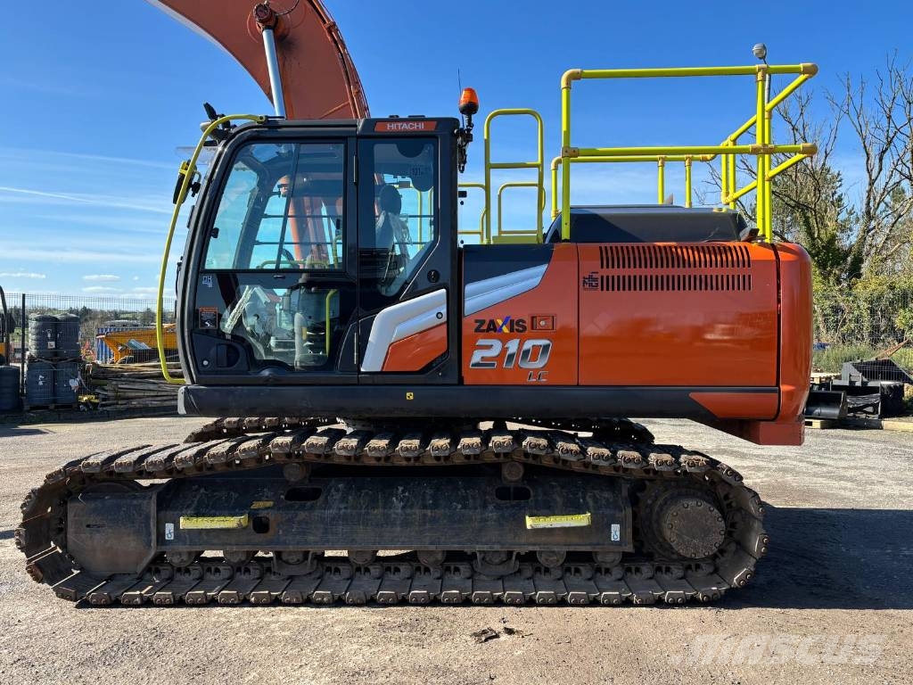 Hitachi ZX210 SLF-7 Kāpurķēžu ekskavatori