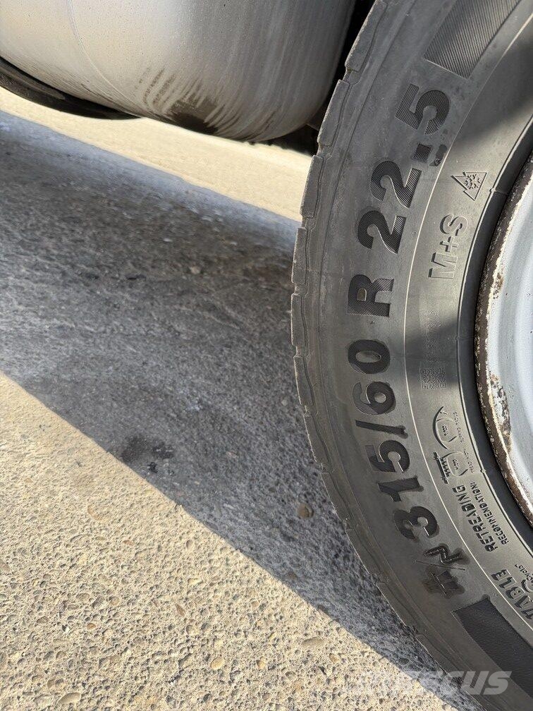 Mercedes-Benz Actros VIN 404 086 Kamioni sa ciradom