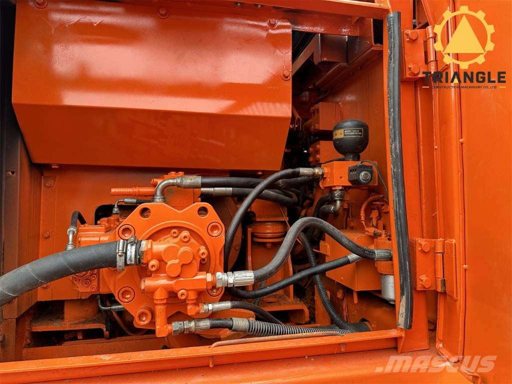 Doosan DH 220 履带挖掘机