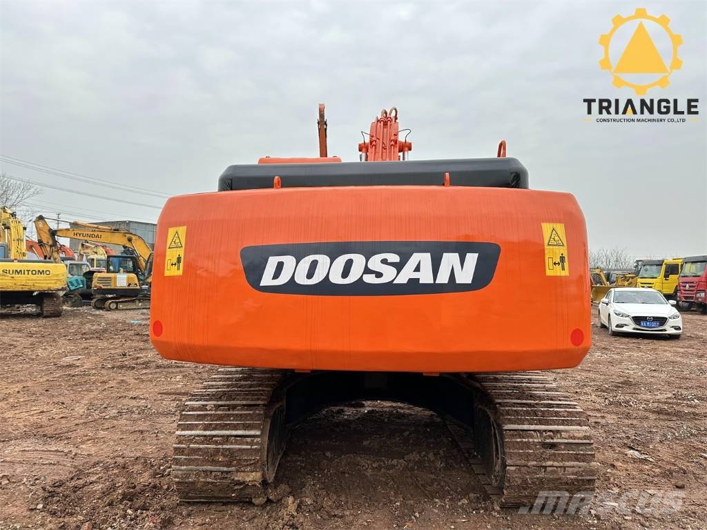 Doosan DH 220 履带挖掘机