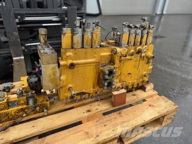 CAT 320 bl hydraulic parts complet Hidráulica
