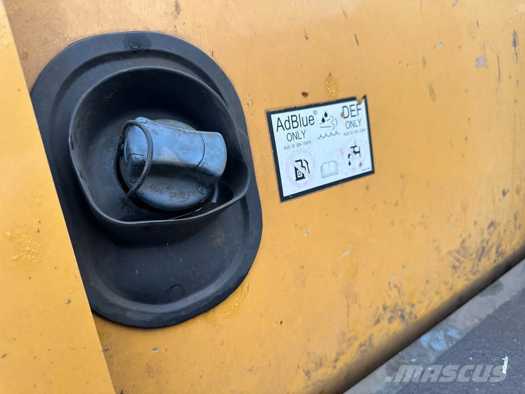 Liebherr LH50 Bagri za prekladanje primarnih/sekundarnih surovin